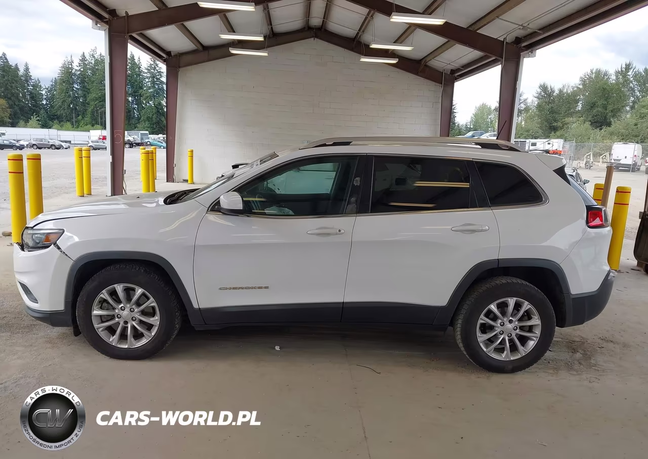 2019 Jeep Cherokee Latitude Fwd VIN:1C4PJLCBXKD153068 - 14