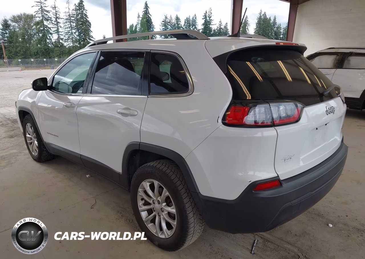 2019 Jeep Cherokee Latitude Fwd VIN:1C4PJLCBXKD153068 - 3