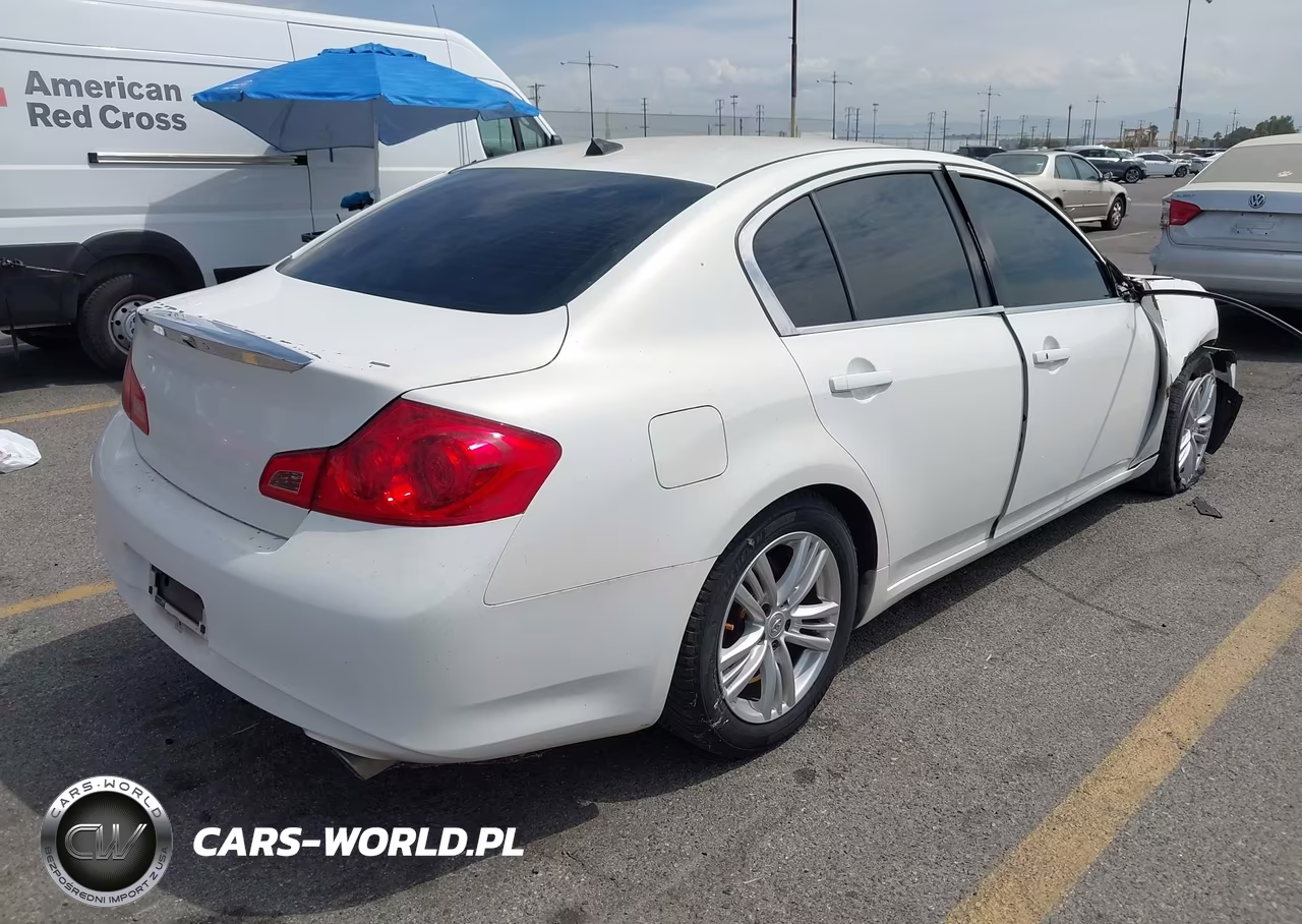 2015 Infiniti Q40 VIN:JN1CV6APXFM503150 - 4