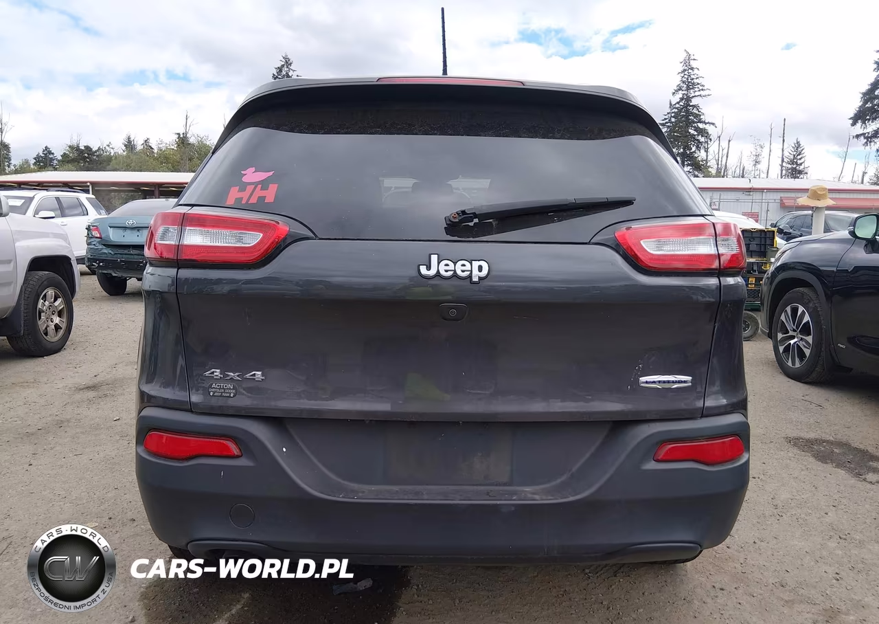2017 Jeep Cherokee Latitude 4X4 VIN:1C4PJMCB5HW659832 - 16
