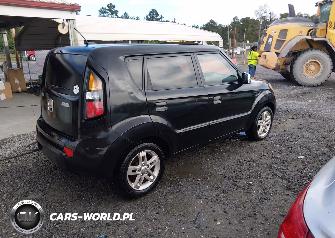 2010 Kia Soul + VIN:KNDJT2A21A7034027 - 4