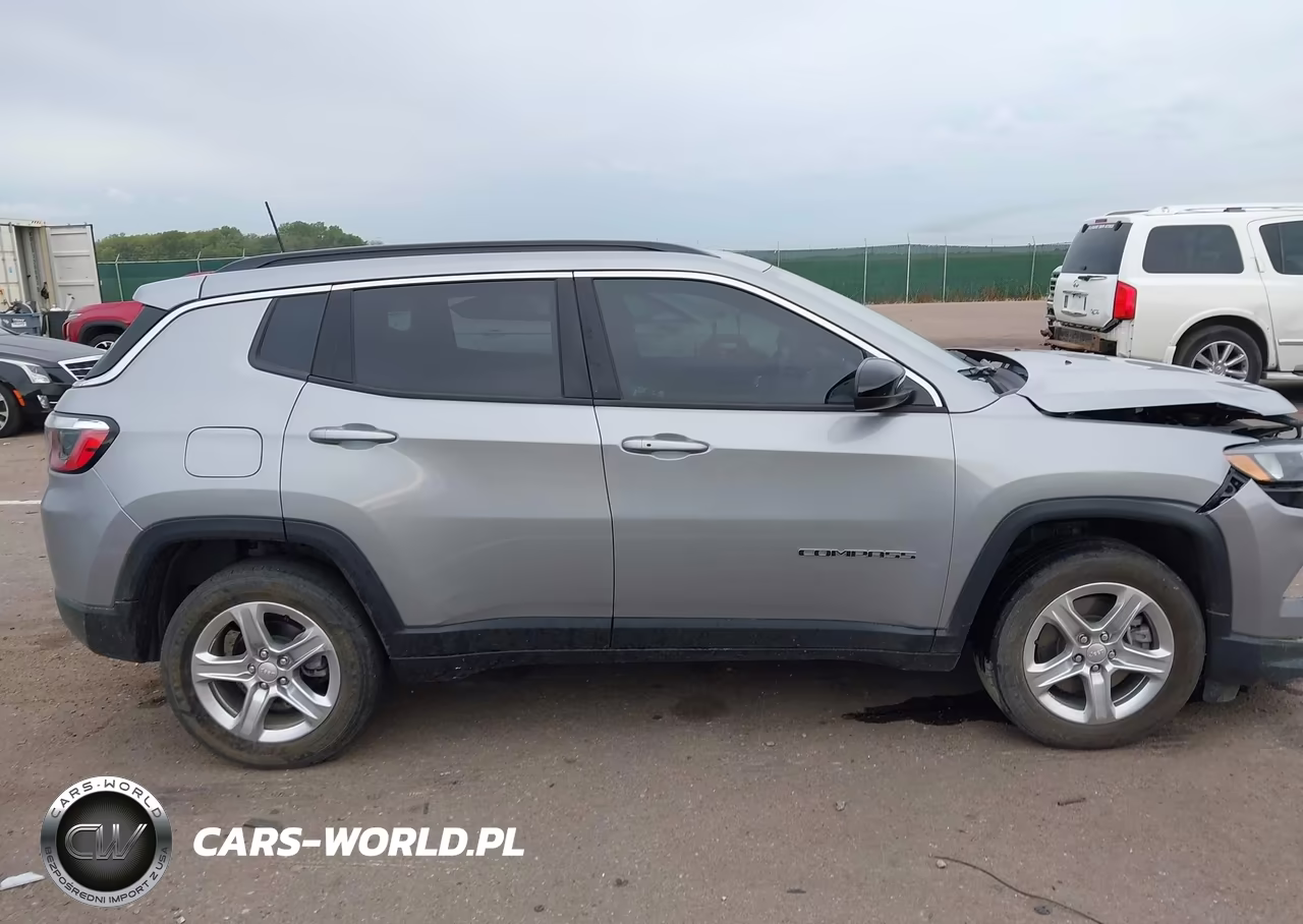 2024 Jeep Compass Latitude 4X4 VIN:3C4NJDBN3RT583702 - 13
