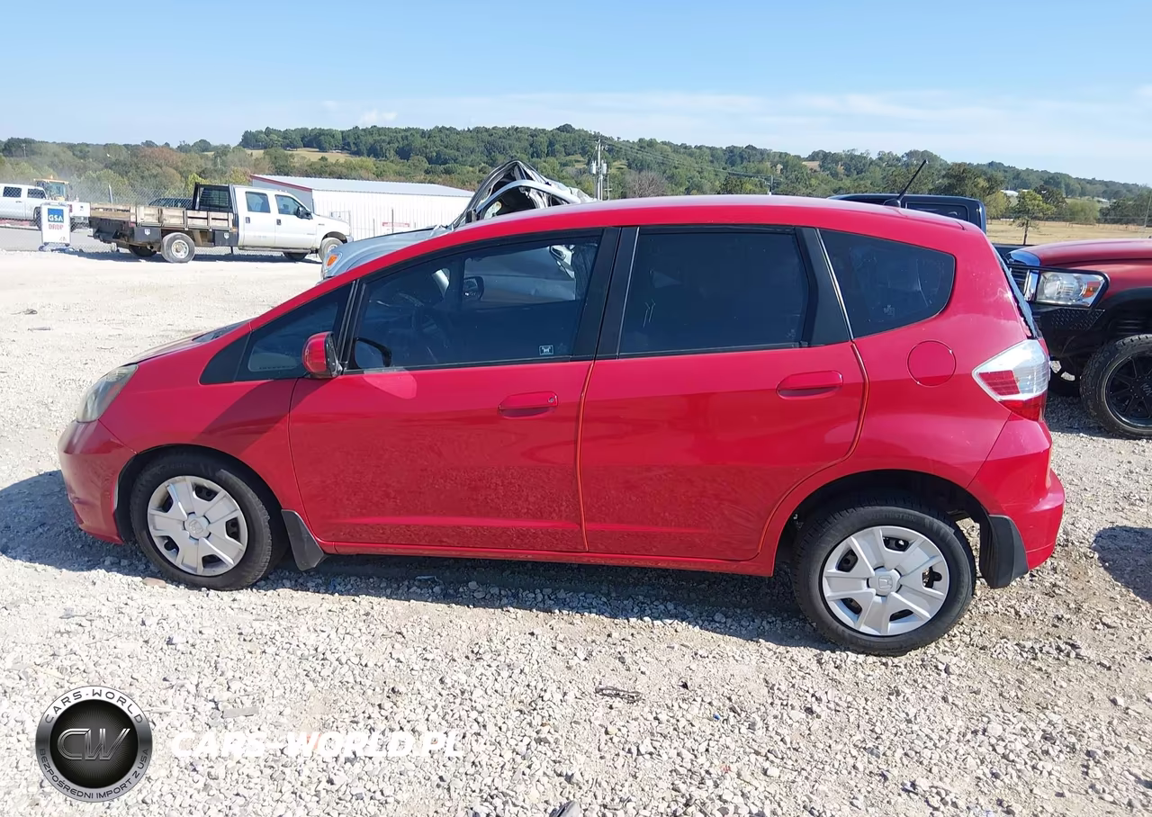 2013 Honda Fit VIN:JHMGE8H36DC055522 - 14