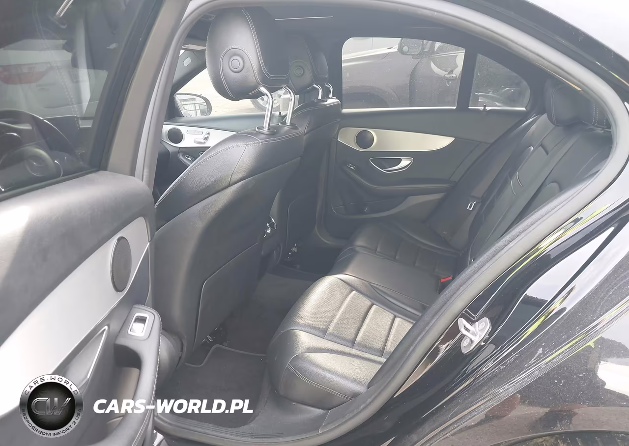MERCEDES-BENZ C 300 VIN:55SWF4JB6JU246374 - 19