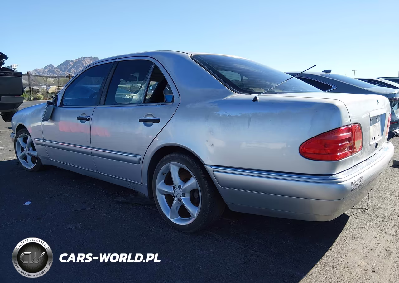 1996 Mercedes-Benz E 320 VIN:WDBJF55F9TJ019978 - 3