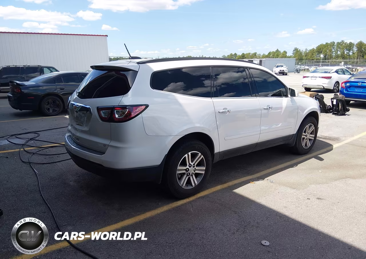 2017 Chevrolet Traverse 2Lt VIN:1GNKRHKD3HJ156592 - 4