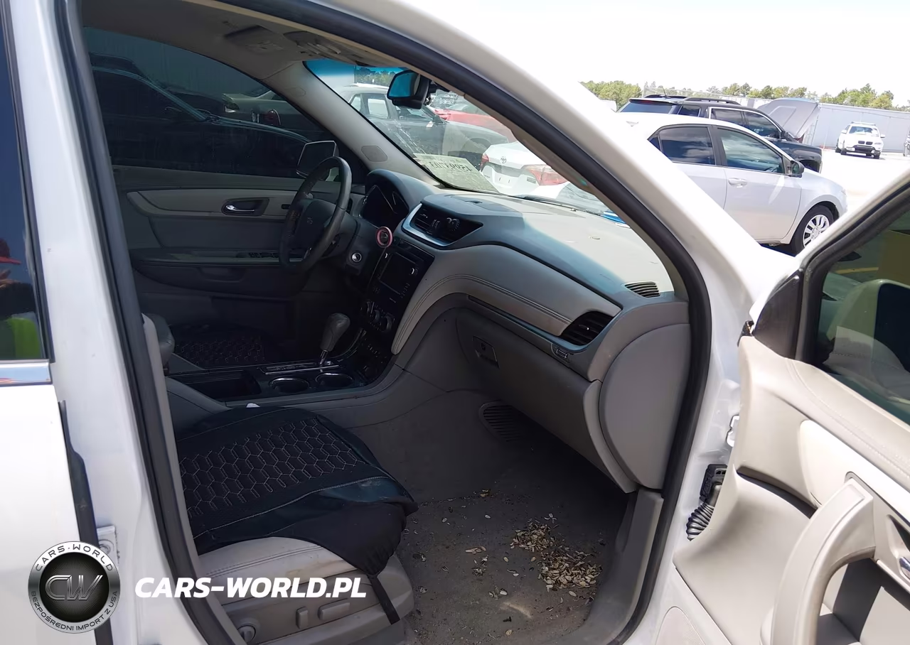 2017 Chevrolet Traverse 2Lt VIN:1GNKRHKD3HJ156592 - 5