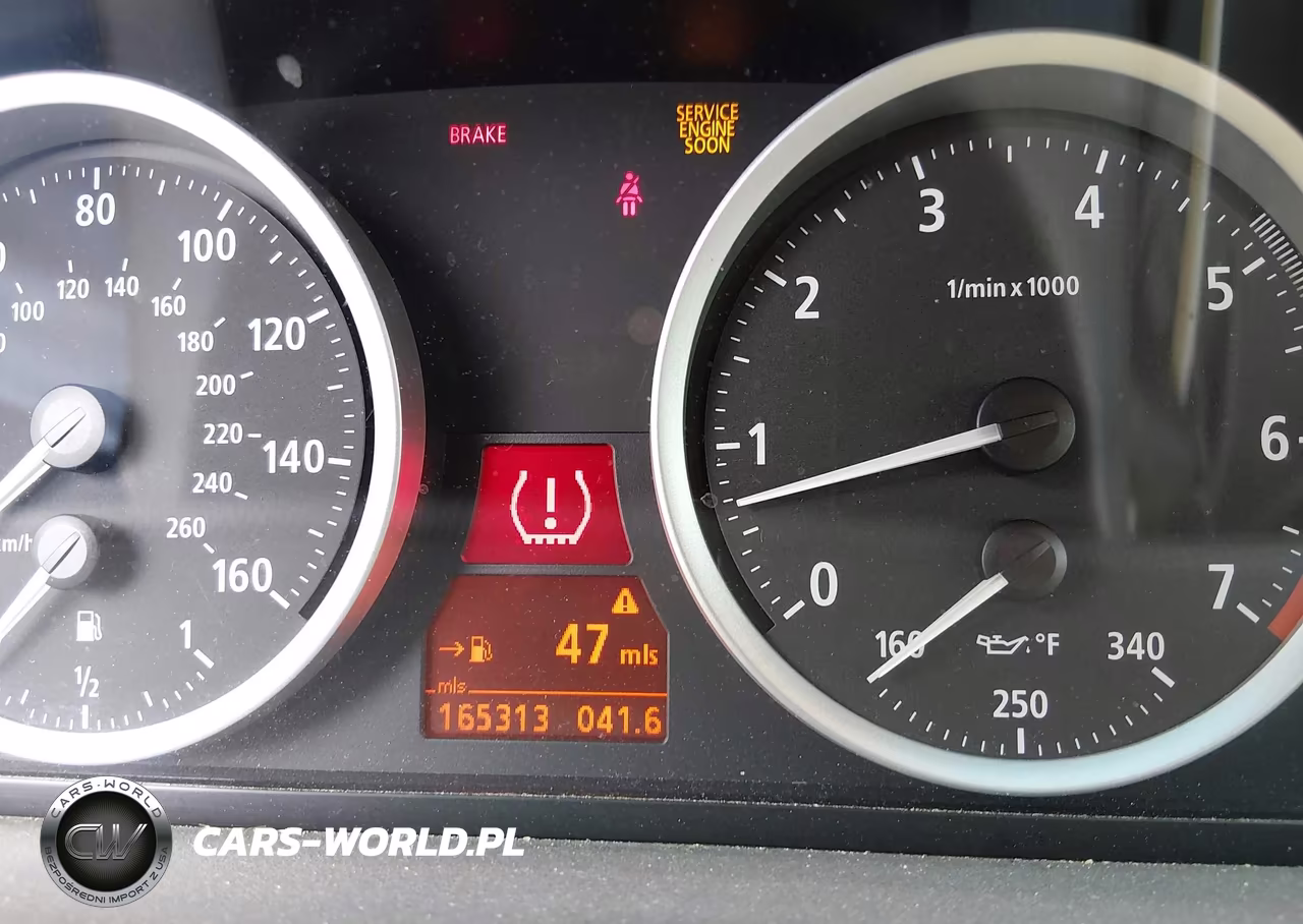 2005 BMW 645Ci VIN:WBAEK73475B260735 - 7