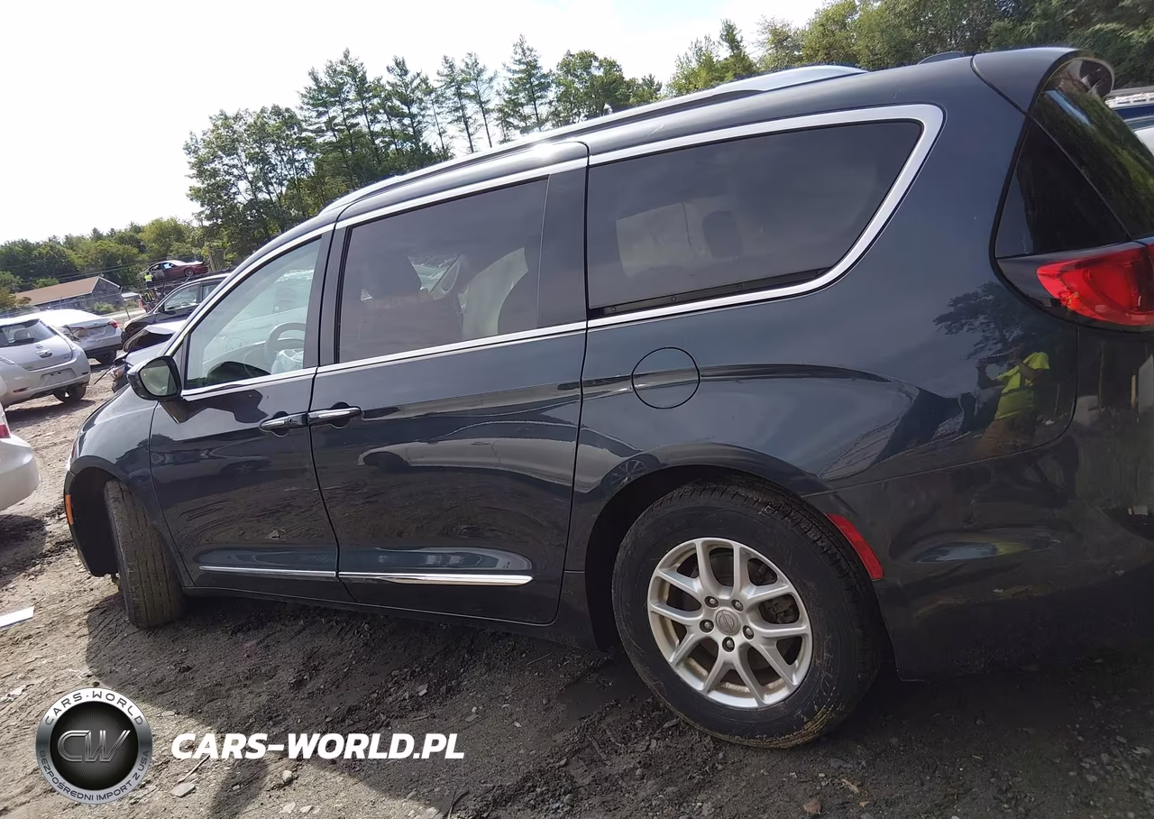 2020 Chrysler Pacifica Touring L VIN:2C4RC1BG7LR112853 - 14