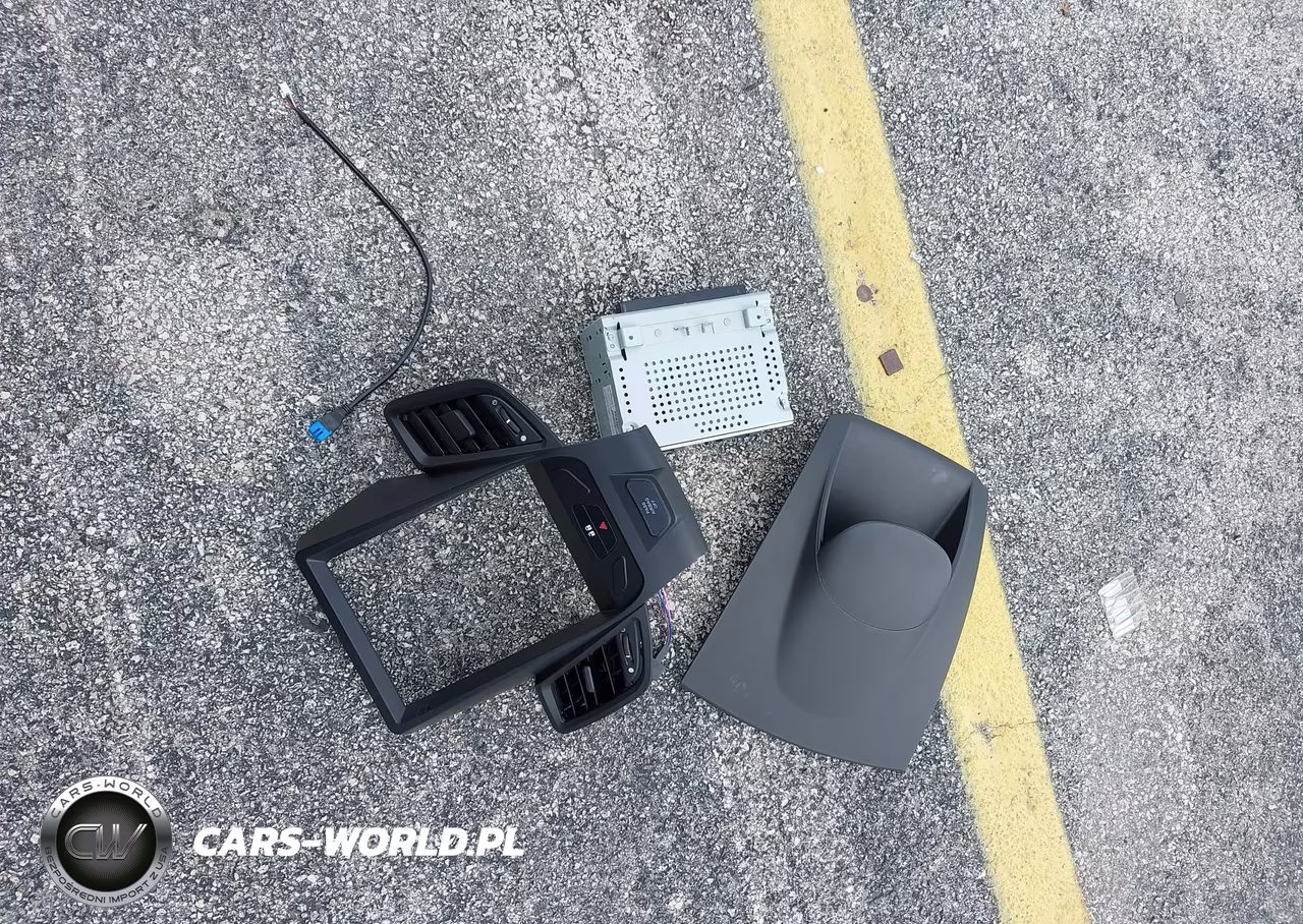 2018 Ford Fiesta Se VIN:3FADP4EJXJM135173 - 12