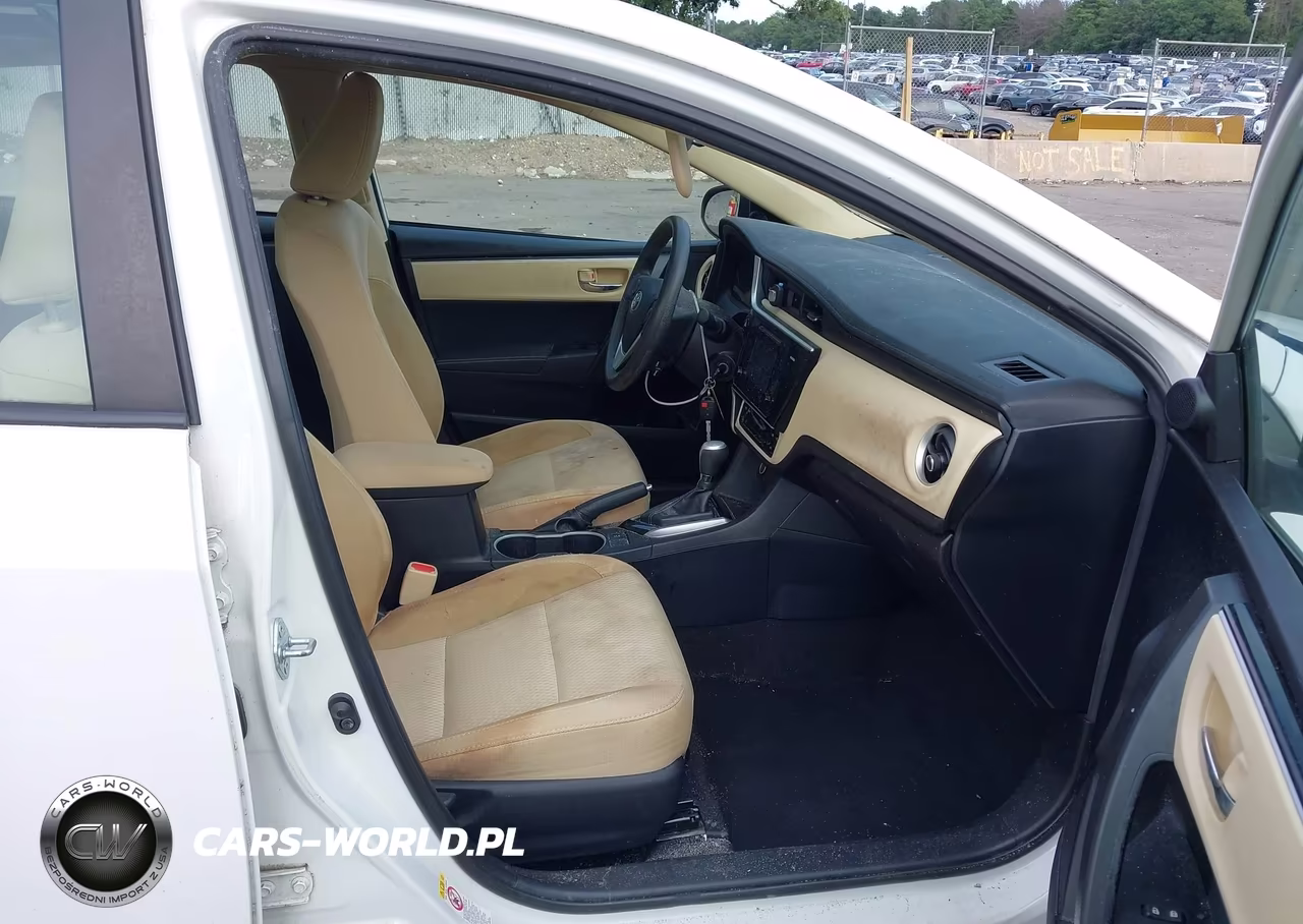 2017 Toyota Corolla Le VIN:2T1BURHE1HC760358 - 5