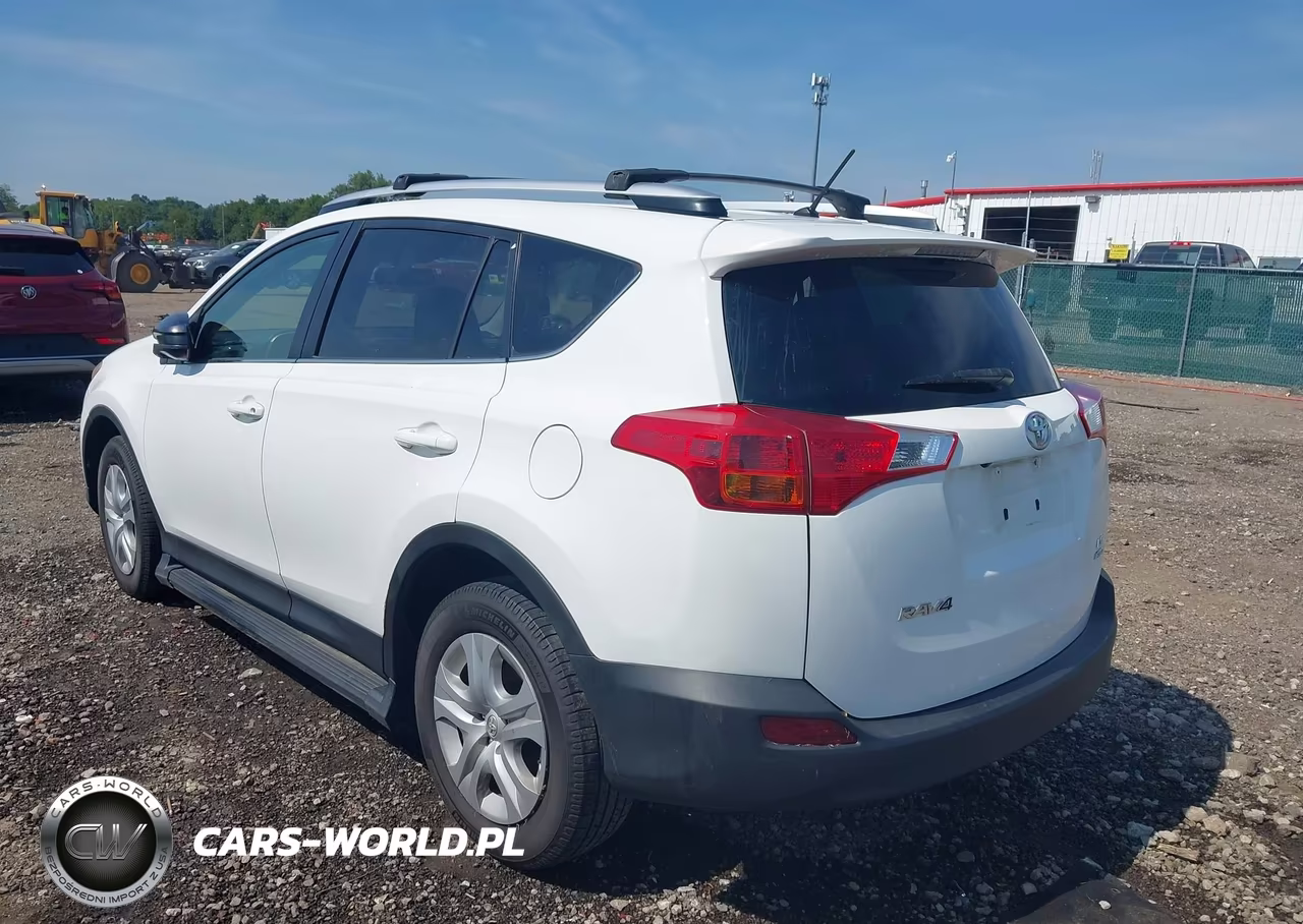 2015 Toyota Rav4 Le VIN:JTMBFREV6FD173555 - 3