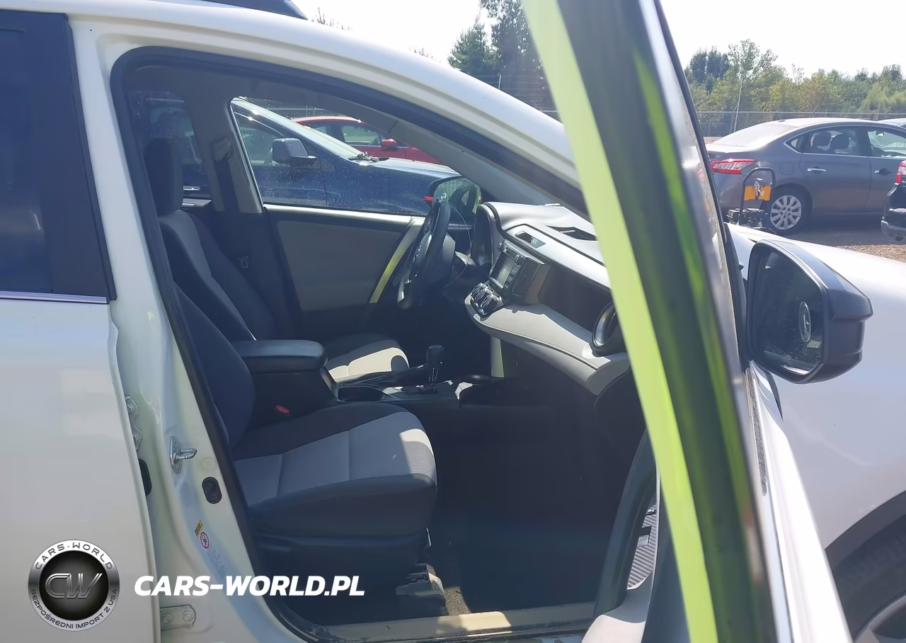 2015 Toyota Rav4 Le VIN:JTMBFREV6FD173555 - 5