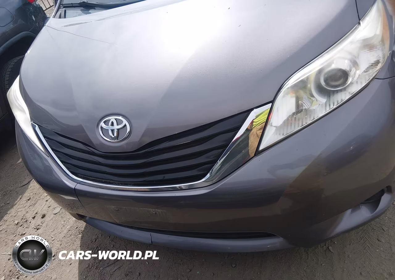 2014 Toyota Sienna Le V6 8 Passenger VIN:5TDKK3DC6ES491879 - 12