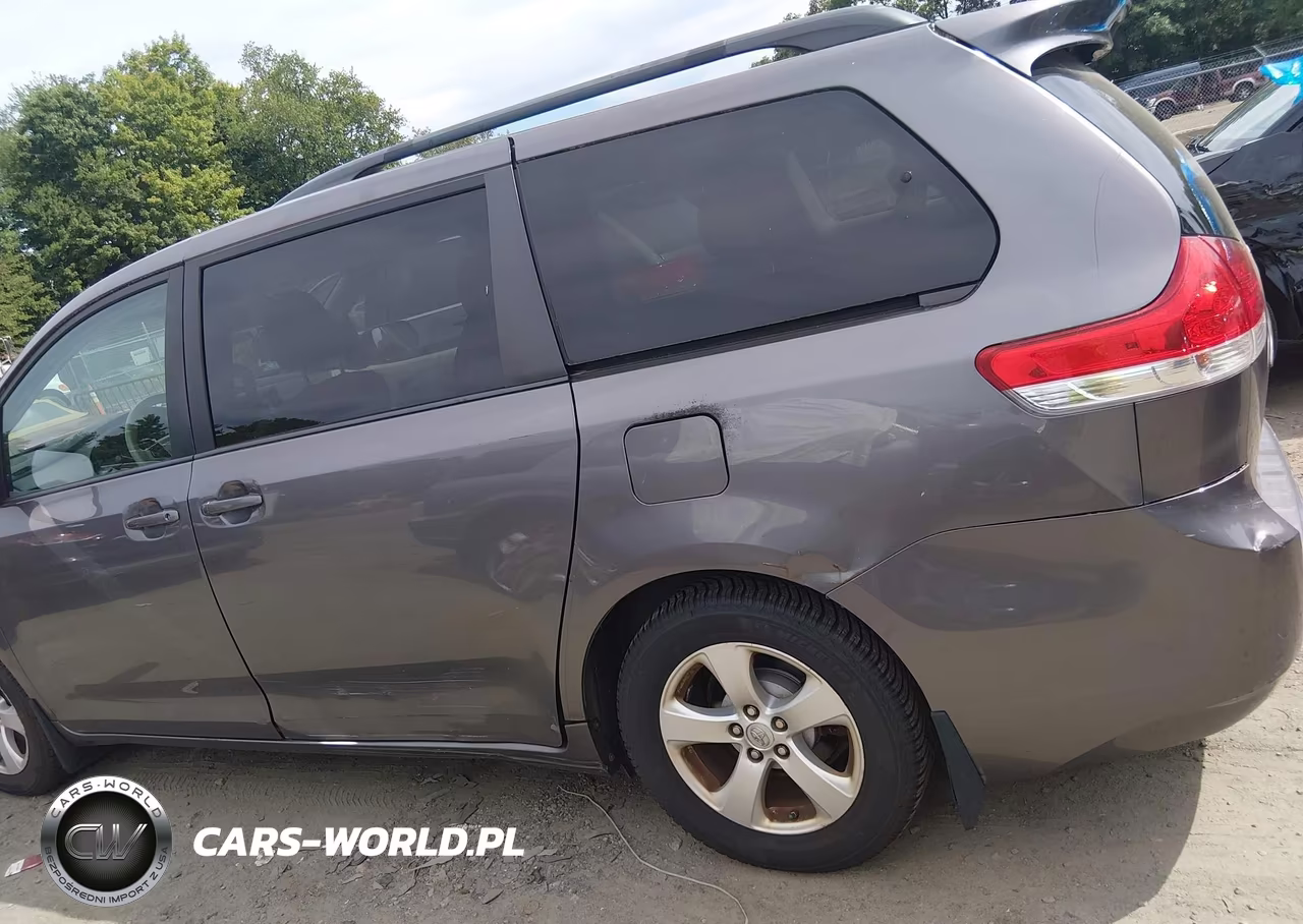 2014 Toyota Sienna Le V6 8 Passenger VIN:5TDKK3DC6ES491879 - 14