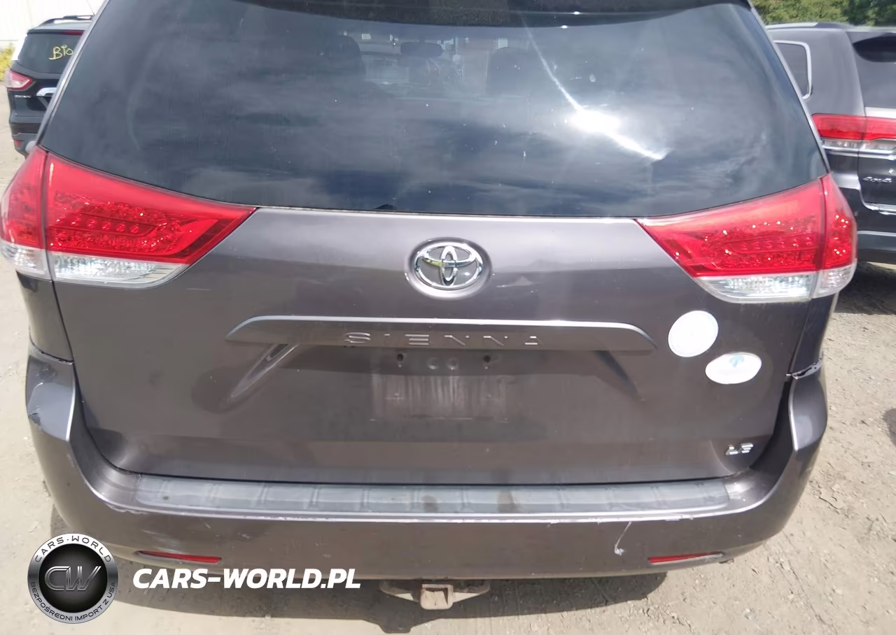 2014 Toyota Sienna Le V6 8 Passenger VIN:5TDKK3DC6ES491879 - 16