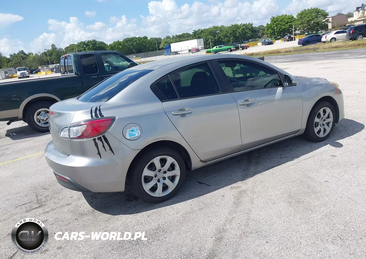 2013 Mazda Mazda3 I Sv VIN:JM1BL1TF2D1746410 - 4