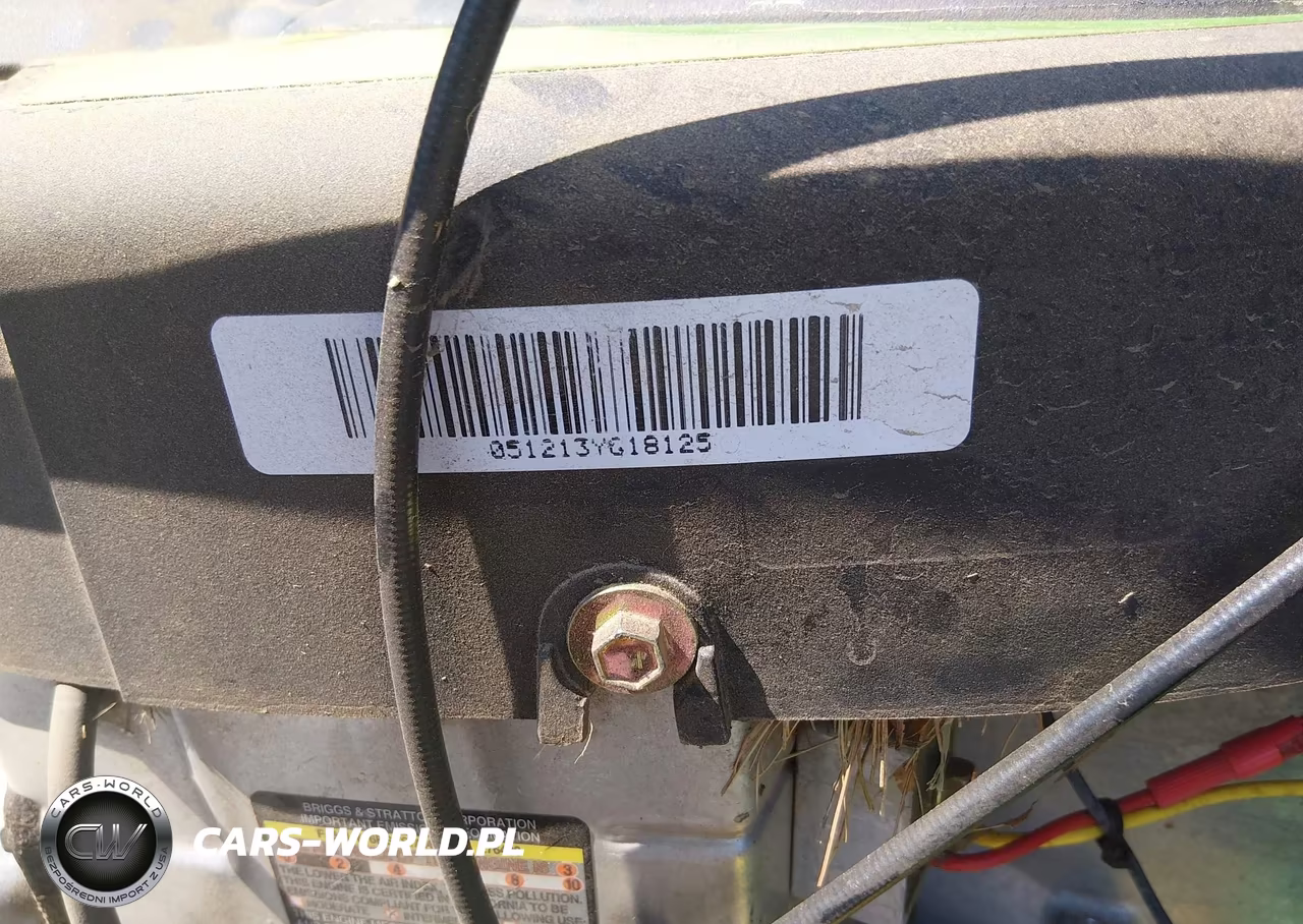 2006 John Deere D125 VIN:051213YG18125 - 9
