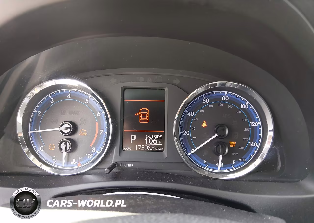 2018 TOYOTA COROLLA LE VIN:5YFBURHE4JP812734 - 7