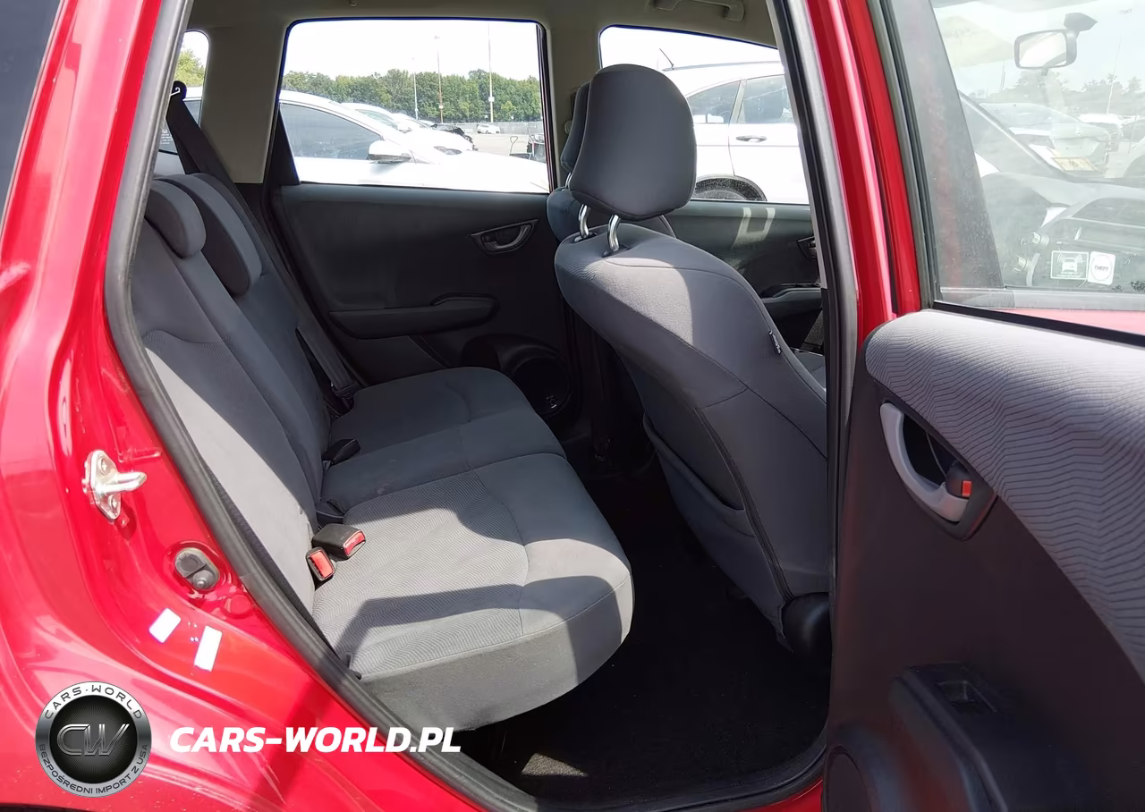 2013 Honda Fit VIN:JHMGE8H32DC000209 - 8