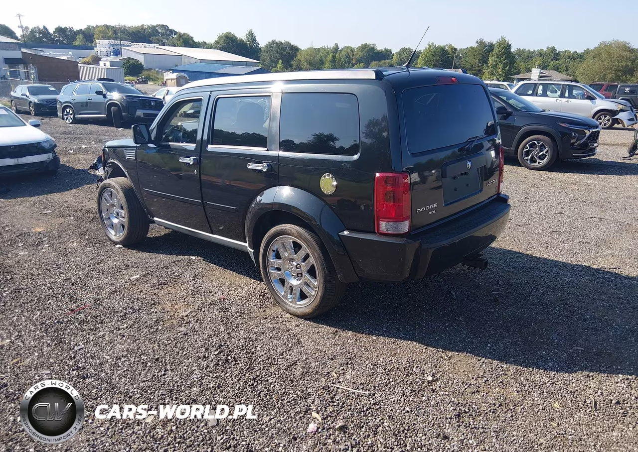 2011 Dodge Nitro Heat VIN:1D4PT4GX4BW500259 - 3