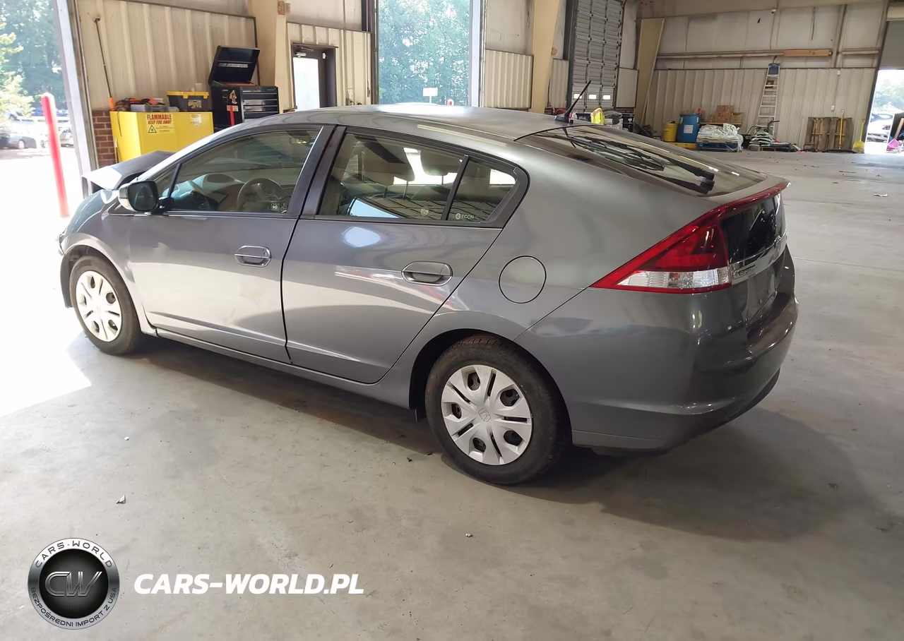 2013 Honda Insight VIN:JHMZE2H30DS000821 - 3