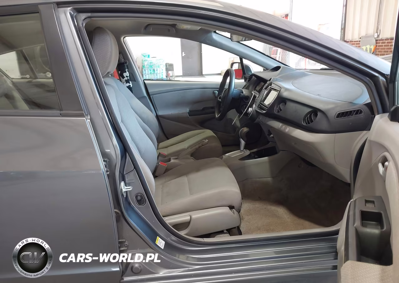 2013 Honda Insight VIN:JHMZE2H30DS000821 - 5