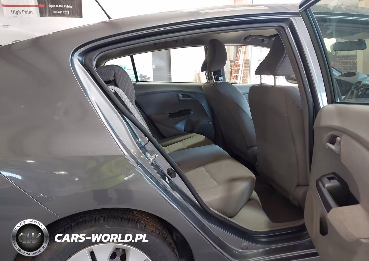 2013 Honda Insight VIN:JHMZE2H30DS000821 - 8