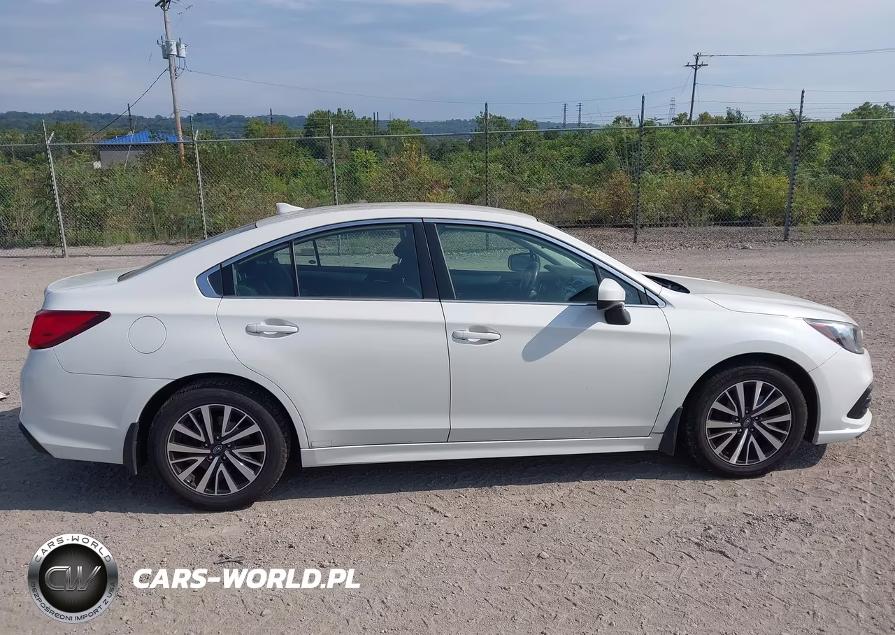 2019 Subaru Legacy 2.5I Premium VIN:4S3BNAF6XK3021337 - 14