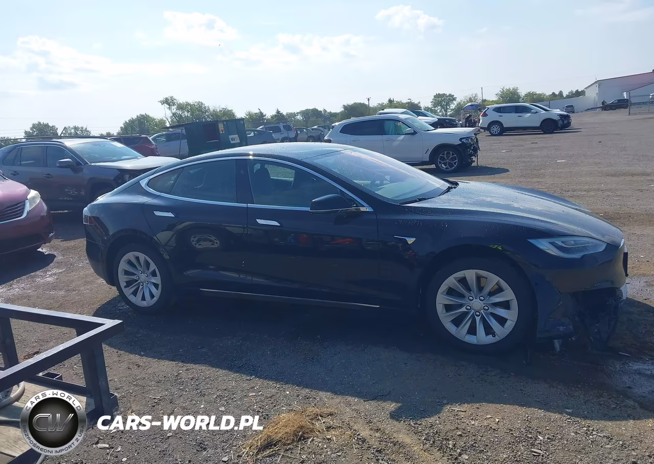 2018 Tesla Model S 100D-75D-P100D VIN:5YJSA1E24JF297590 - 13