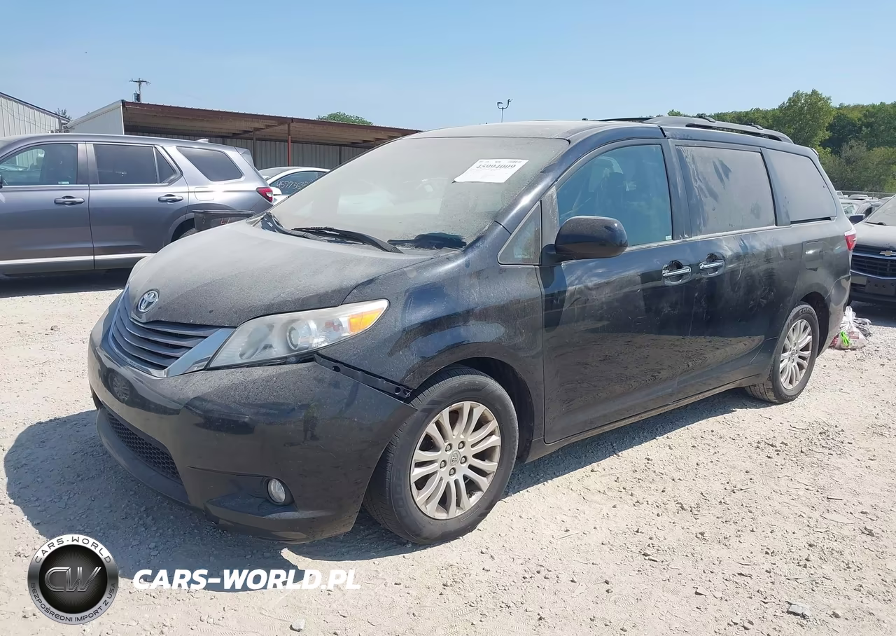 2016 Toyota Sienna Xle 8 Passenger VIN:5TDYK3DC2GS750445 - 2