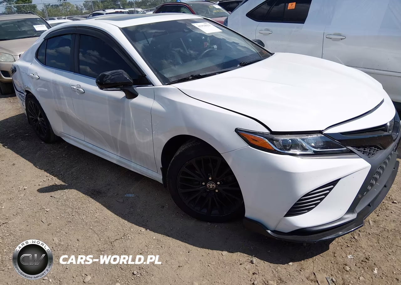 2018 Toyota Camry Se – zdjęcie 1 z 17