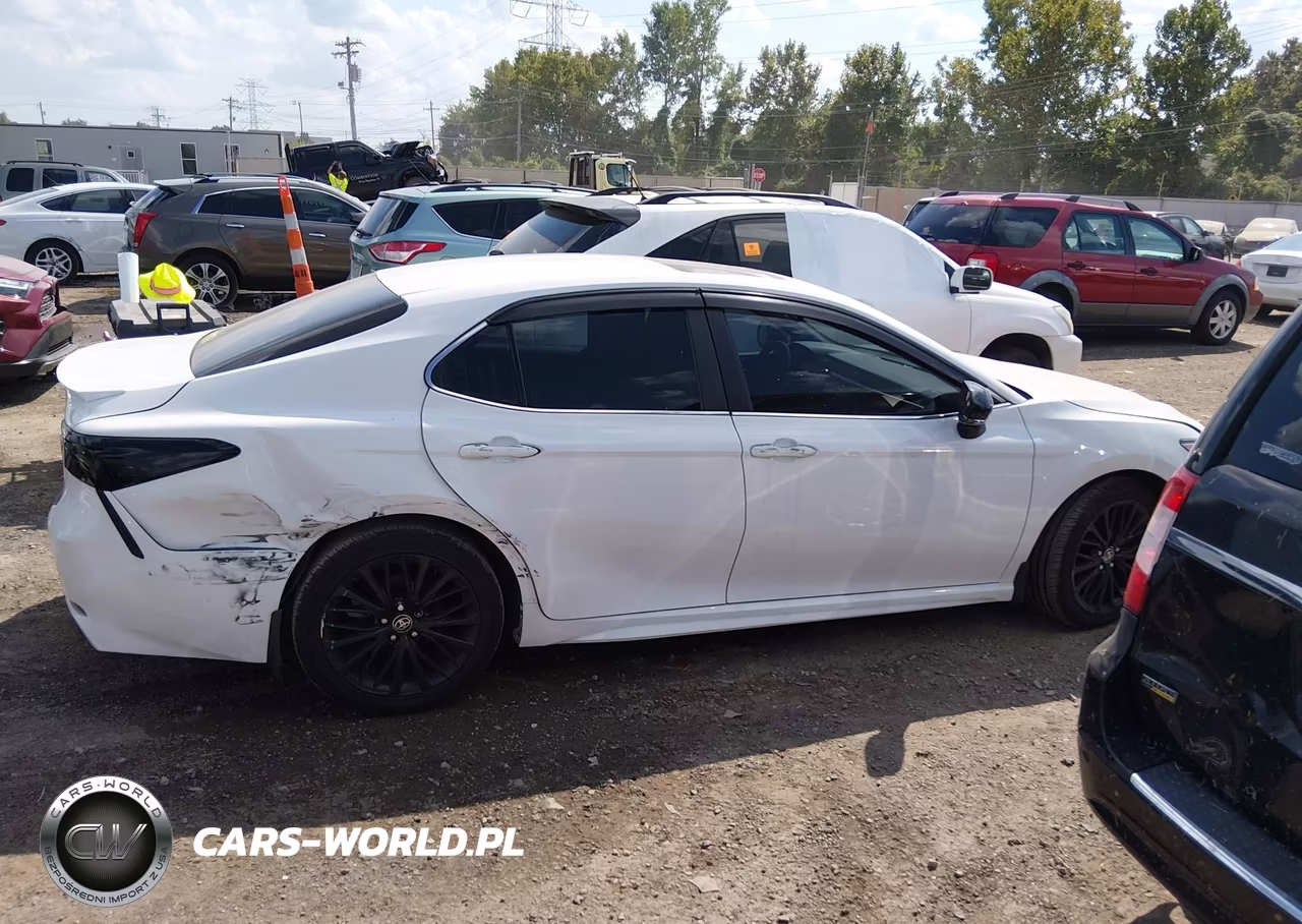 2018 Toyota Camry Se VIN:4T1B11HK8JU084849 - 13