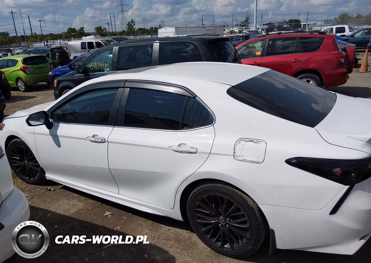 2018 Toyota Camry Se VIN:4T1B11HK8JU084849 - 14