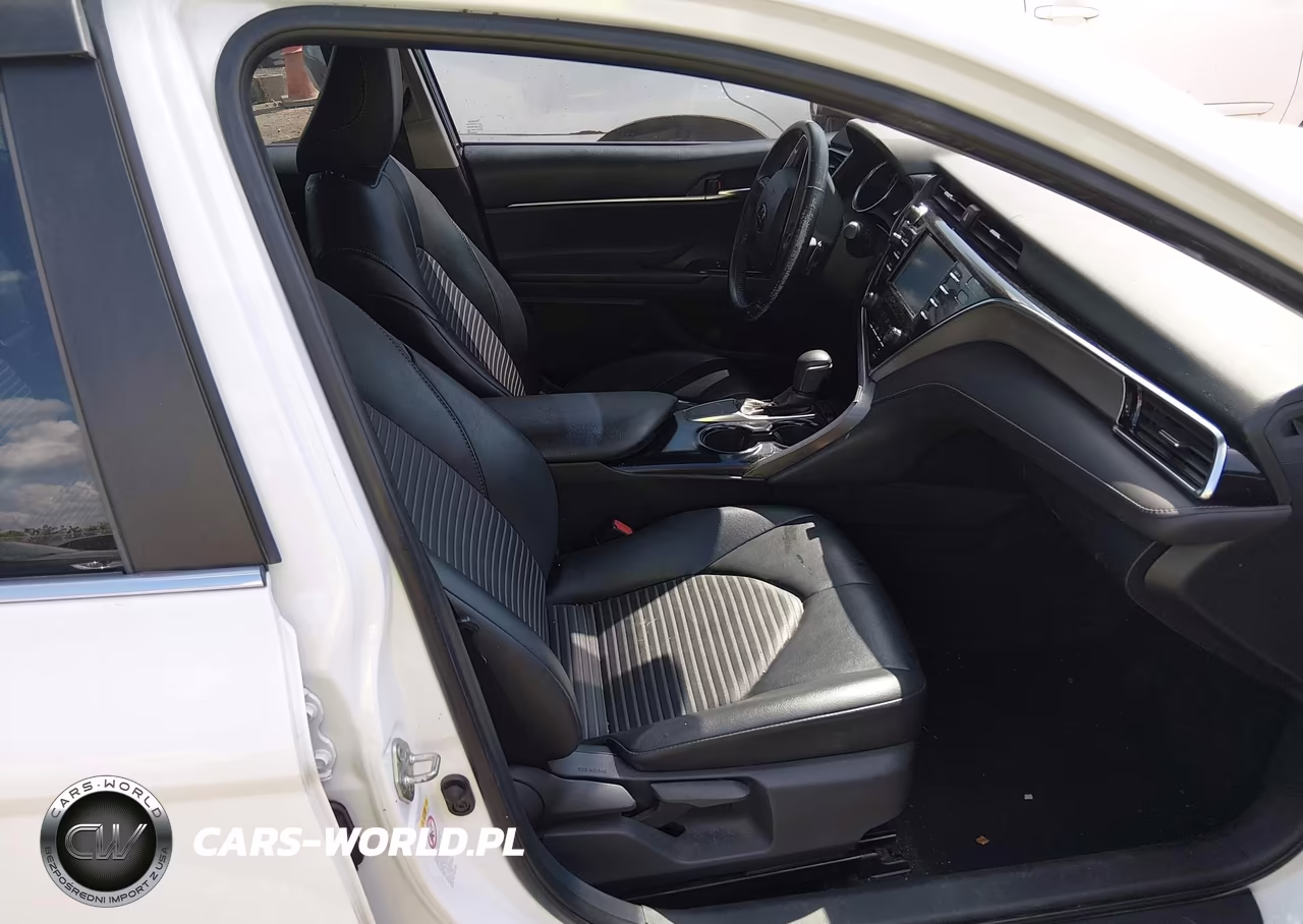 2018 Toyota Camry Se VIN:4T1B11HK8JU084849 - 5