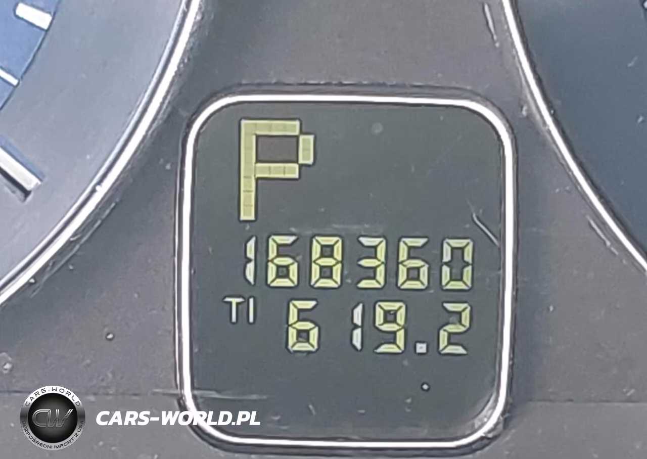 2012 Volvo C30 Platinum-Premier Plus-R-Design-R-Design Platinum-R-Design Premier Plus-T5 VIN:YV1672MK2C2285736 - 16