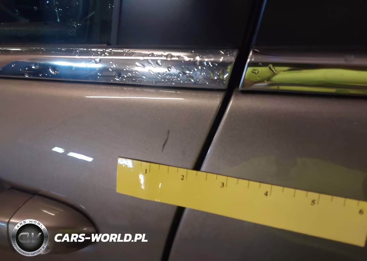 2019 Jeep Cherokee Latitude 4X4 VIN:1C4PJMCB4KD440296 - 13