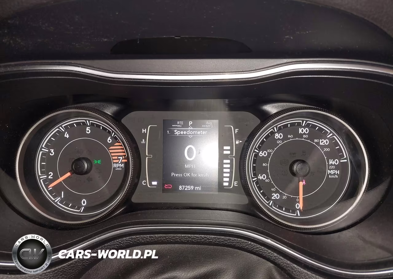 2019 Jeep Cherokee Latitude 4X4 VIN:1C4PJMCB4KD440296 - 7