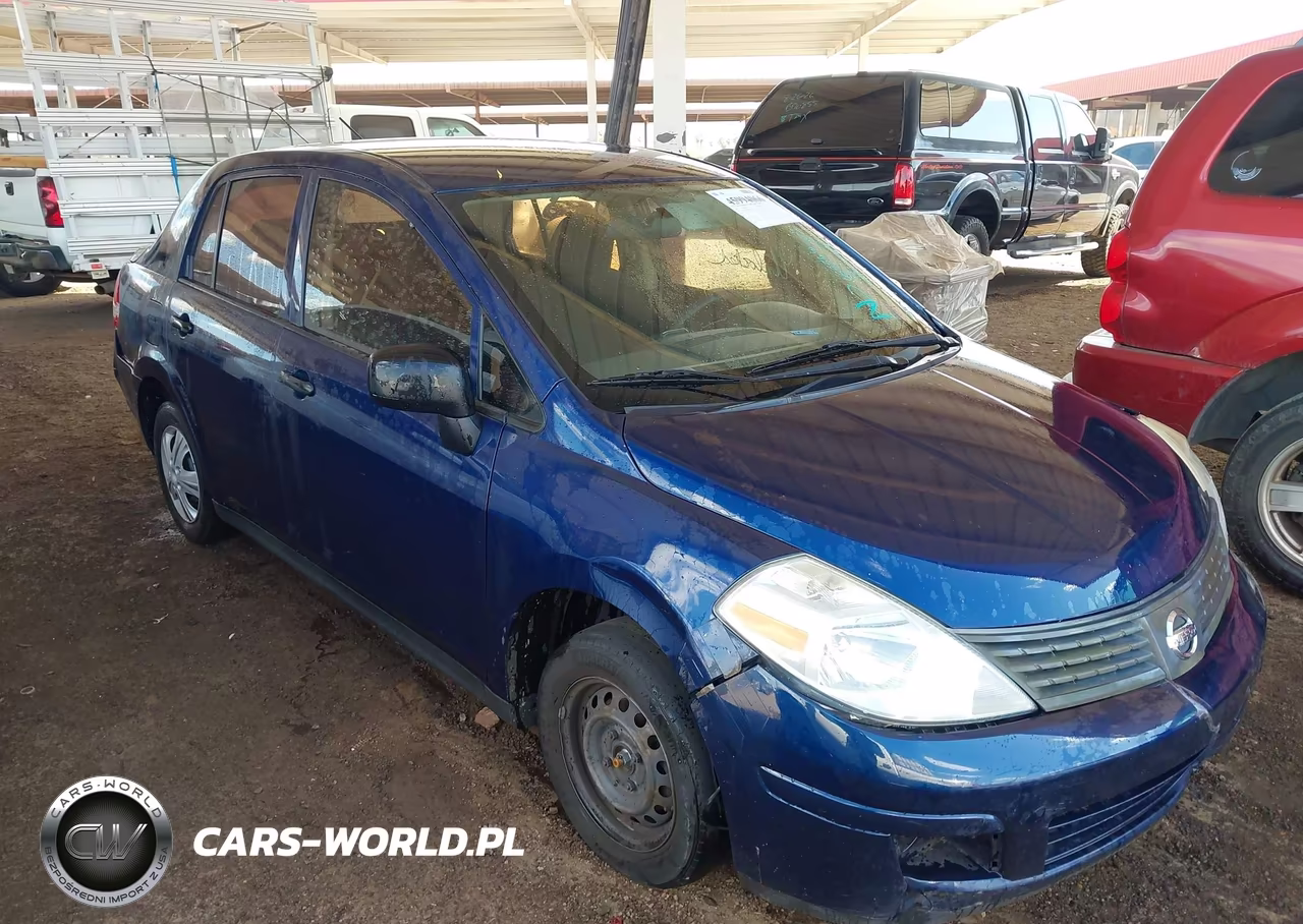 2010 Nissan Versa 1.6 – zdjęcie 1 z 11