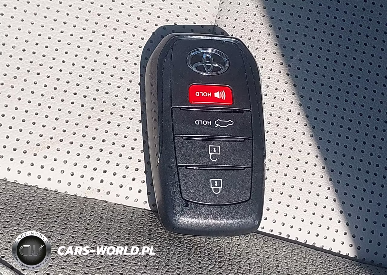2026 Toyota Camry Xle VIN:4T1DAACK4TU691897 - 11