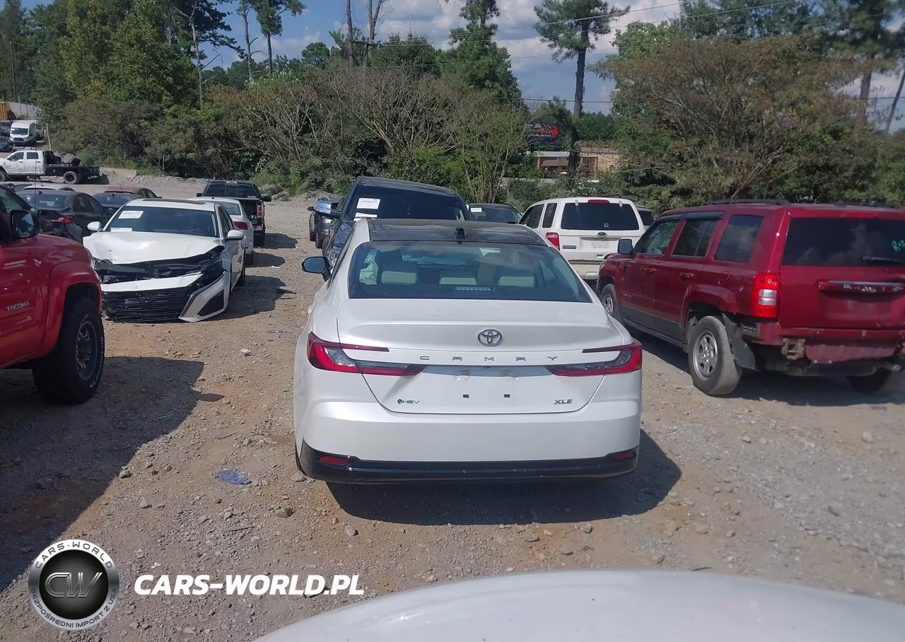 2026 Toyota Camry Xle VIN:4T1DAACK4TU691897 - 16