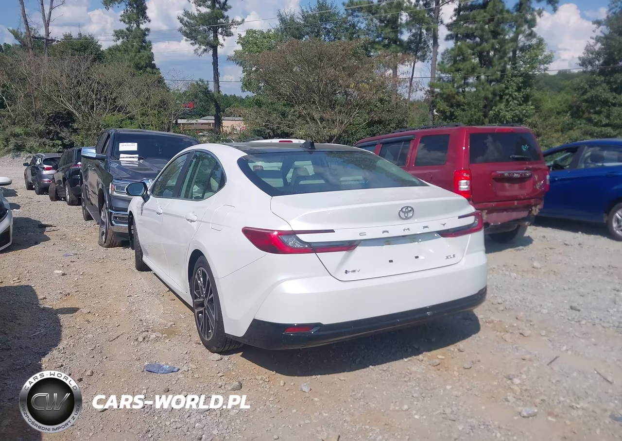 2026 Toyota Camry Xle VIN:4T1DAACK4TU691897 - 3