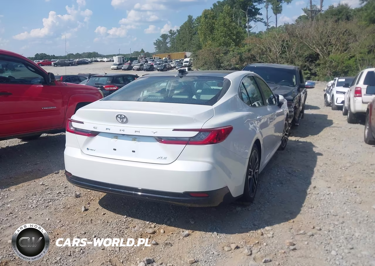 2026 Toyota Camry Xle VIN:4T1DAACK4TU691897 - 4