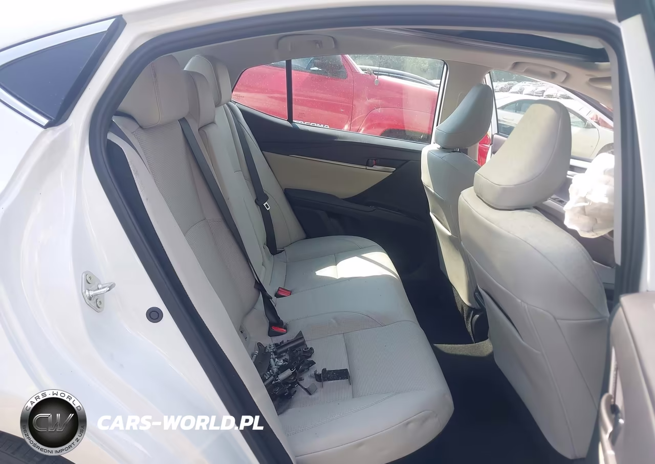 2026 Toyota Camry Xle VIN:4T1DAACK4TU691897 - 8