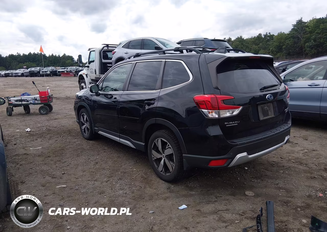 2020 Subaru Forester Touring VIN:JF2SKAXC2LH425428 - 3