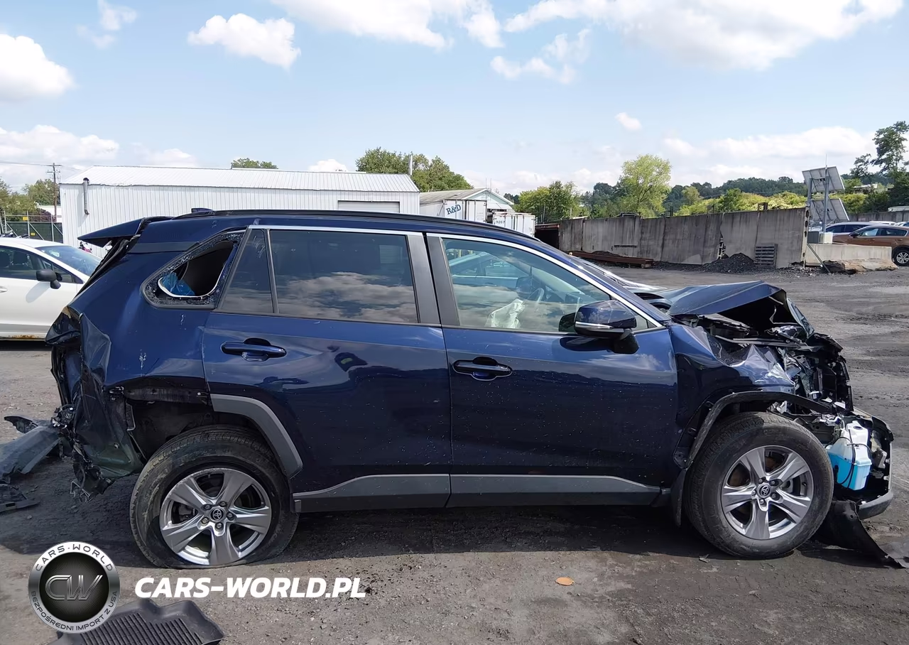 2023 Toyota Rav4 Xle VIN:2T3P1RFV4PW395342 - 12