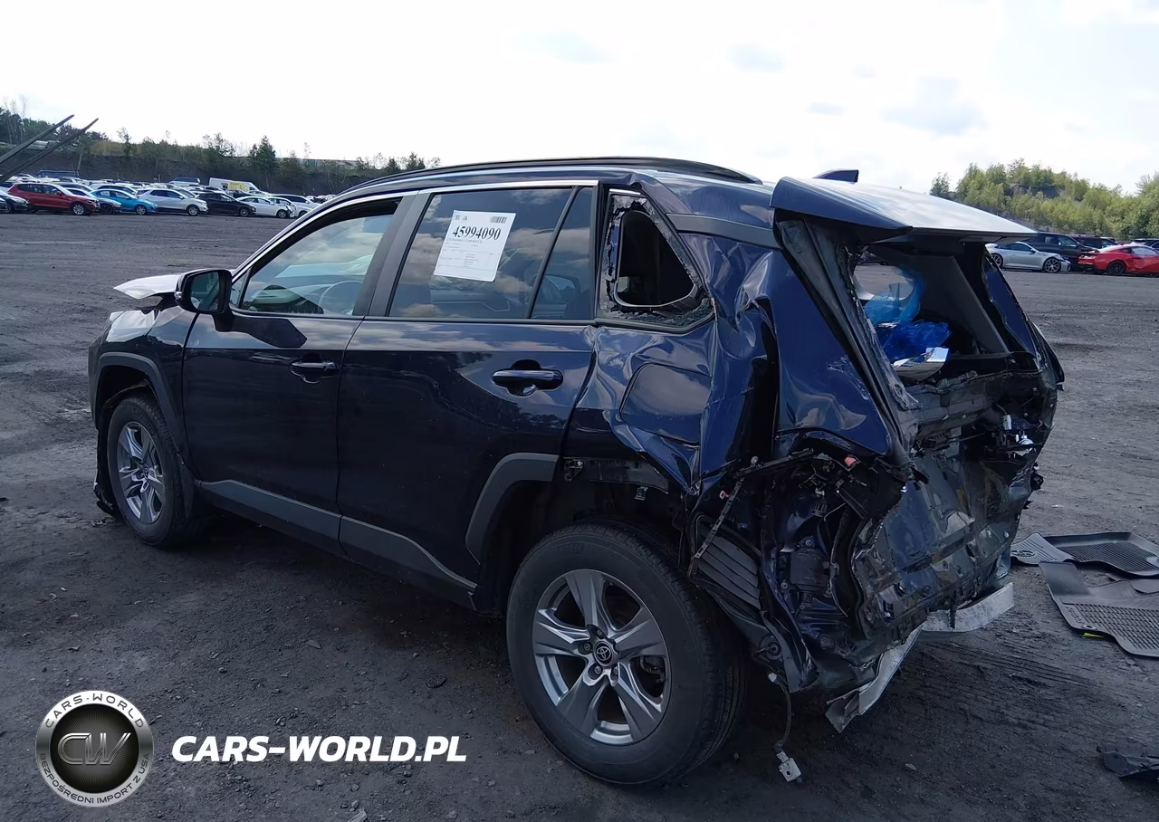 2023 Toyota Rav4 Xle VIN:2T3P1RFV4PW395342 - 3