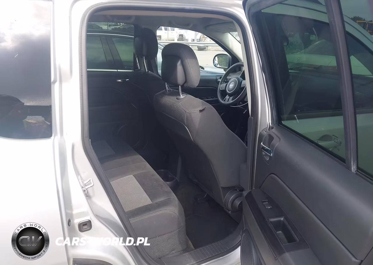2014 Jeep Compass Sport VIN:1C4NJCBAXED626858 - 8