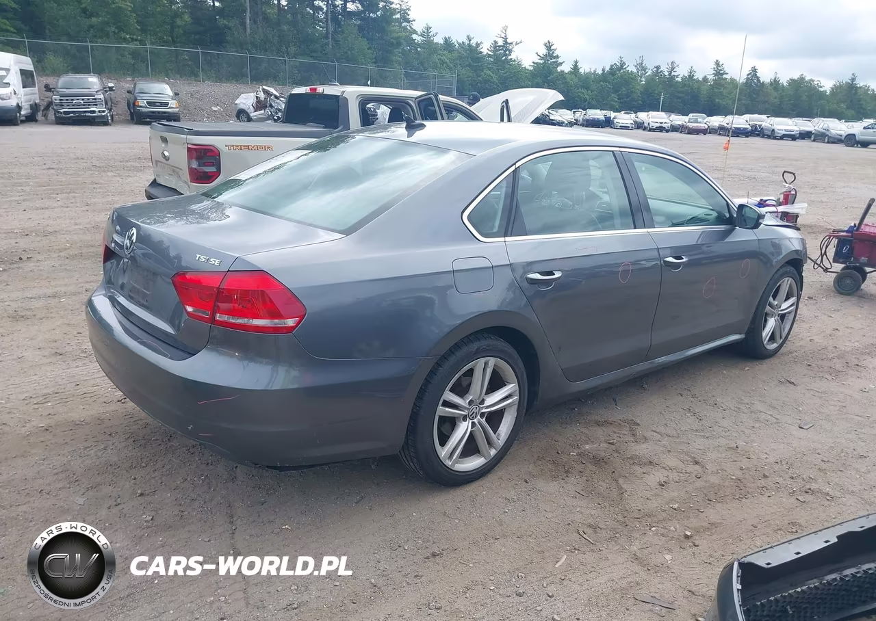 2014 Volkswagen Passat 1.8T Se VIN:1VWBT7A37EC071930 - 4