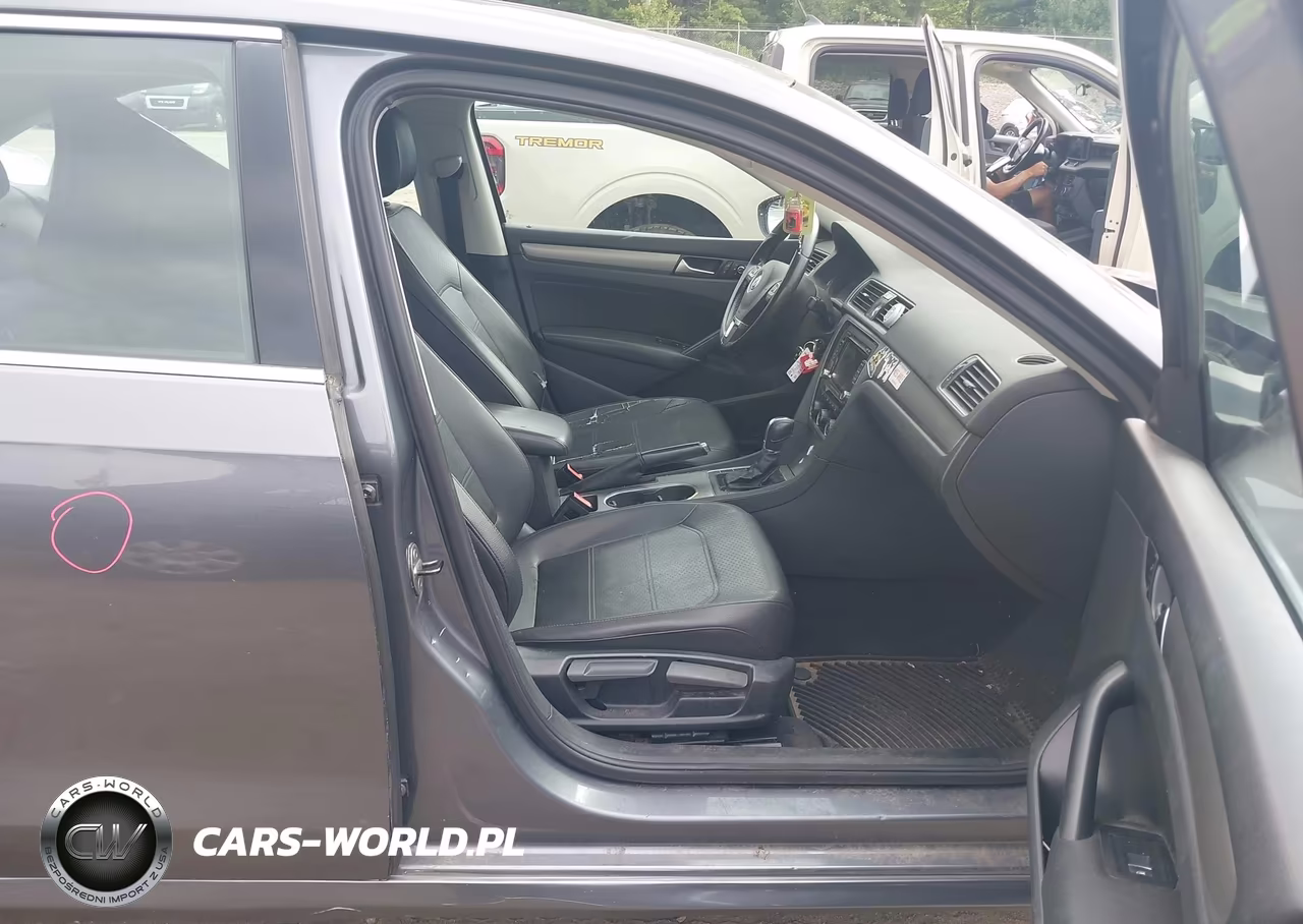 2014 Volkswagen Passat 1.8T Se VIN:1VWBT7A37EC071930 - 5
